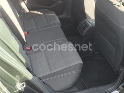 Usado VW Passat Executive 150 CV (110 kW) 2021 Negro Familiar