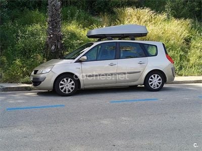 Begagnad Renault Grand Scénic II Dynamique 130 HK (95 kW) 2007 Beige Minibuss