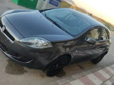 Usado Fiat Bravo Pop 105 CV (77 kW) 2013 Negro Utilitario