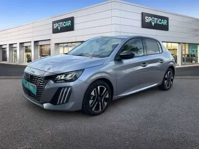Usado Peugeot 208 Allure 101 CV (74 kW) 2025 Gris Utilitario