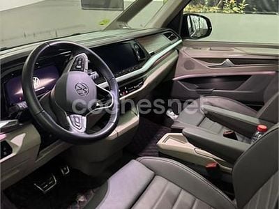 Gris / plata Usado 2024 VW Multivan Van | 62.000 €