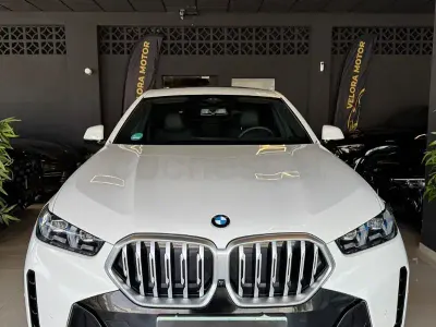 Usado BMW X6 M Sport 298 CV (219 kW) 2025 Blanco SUV