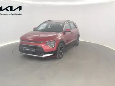 Usado Kia Niro 129 CV (94 kW) 2025 Rojo SUV