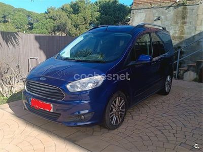 Usado Ford Tourneo Courier Titanium 95 CV (69 kW) 2019 Azul Monovolumen