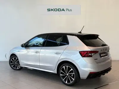 Usado Skoda Fabia Monte Carlo 115 CV (84 kW) 2025 Gris plata Utilitario