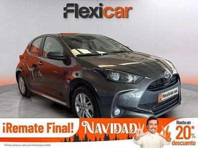 Gris Usado 2024 Toyota Yaris Edition Berlina | 17.990 € (Precio justo)