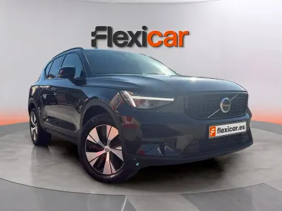 Usado Volvo XC40 211 CV (155 kW) 2023 Negro SUV