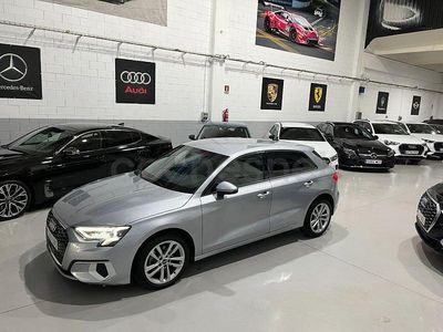 Usado Audi A3 116 CV (85 kW) 2021 Gris / plata Berlina