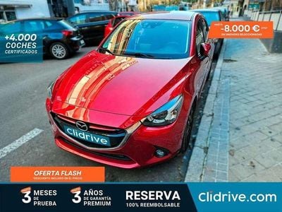 Usado Mazda 2 Style 105 CV (77 kW) 2016 Rojo Utilitario