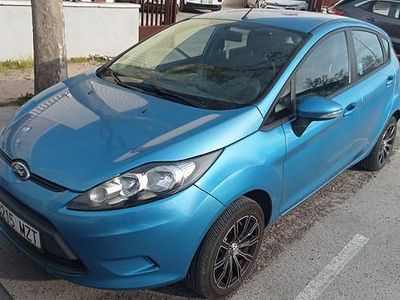 Usado Ford Fiesta Trend 68 CV (50 kW) 2010 Azul Utilitario