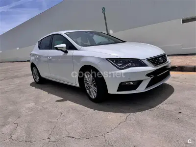 Käytetty Seat Leon XCELLENCE 150 HP (110 kW) 2018 Valkoinen Sedan