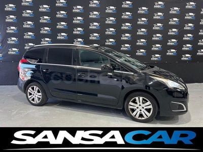 Usado Peugeot 5008 Allure 150 CV (110 kW) 2015 Negro Monovolumen