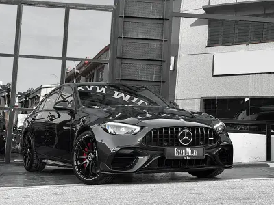 Usado Mercedes C63S AMG 680 CV (500 kW) 2024 Gris / plata Berlina