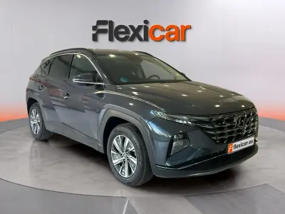 Usado Hyundai Tucson 136 CV (100 kW) 2022 Gris SUV
