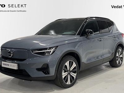 Gris Usado 2022 Volvo XC40 Core SUV | 37.900 €
