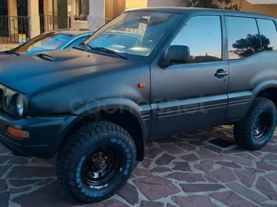 Usado Nissan Terrano 118 HP (86 kW) 2002 Preto SUV