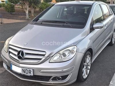 Mercedes B200