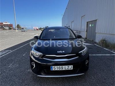 Usado Kia Stonic 84 CV (61 kW) 2022 Negro SUV