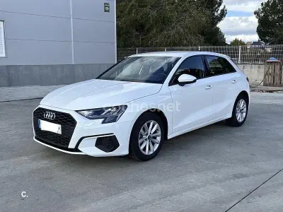 Usado Audi A3 110 CV (80 kW) 2021 Blanco Berlina