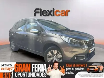 Usado Peugeot 2008 Allure 110 CV (80 kW) 2018 Gris SUV
