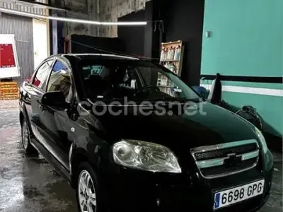 Usado Chevrolet Aveo LT 94 CV (69 kW) 2009 Negro Berlina