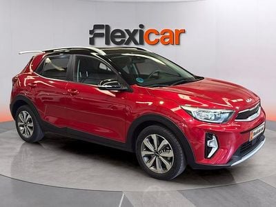 Usado Kia Stonic 100 CV (73 kW) 2022 Rojo SUV