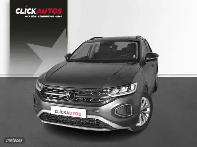 Usado VW T-Roc Life 110 CV (80 kW) 2023 Gris SUV