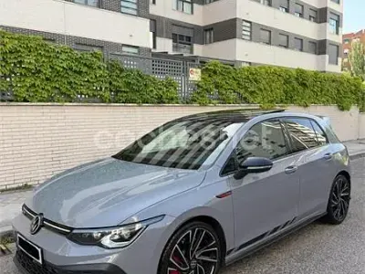 Usado VW Golf VII GTI Clubsport 301 CV (221 kW) 2021 Gris / plata Utilitario