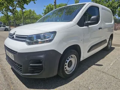 Usado Citroën e-Berlingo 102 CV (75 kW) 2022 Blanco Monovolumen