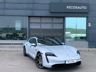 Usado Porsche Taycan 4S Sport Turismo Sport Turismo 300 kW (408 CV) 2022 Eléctrico Familiar