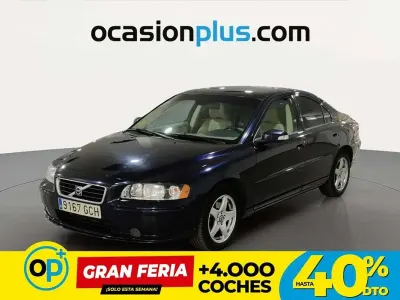 Usado Volvo V70 Momentum 163 CV (119 kW) 2008 Azul Familiar
