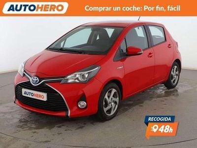 Usado Toyota Yaris Hybrid Active 99 CV (72 kW) 2015 Rojo Utilitario