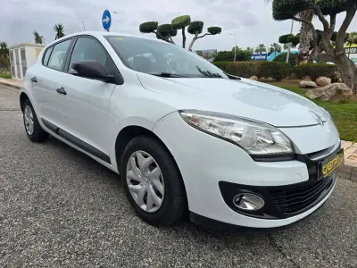 Occasion Renault Mégane Authentique 90 PK (66 kW) 2012 Wit Hatchback