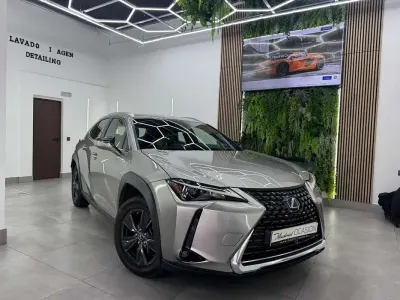 Usado Lexus UX 250h Business Edition 184 CV (135 kW) 2022 Gris SUV