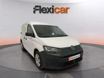 Usado VW Caddy 102 CV (75 kW) 2024 Blanco Monovolumen