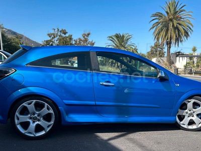 Azul Usado 2006 Opel Astra GTC OPC Berlina | 13.990 €