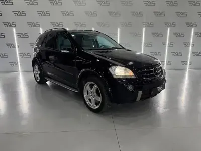 Usado Mercedes ML63 AMG AMG 510 CV (375 kW) 2006 Azul SUV