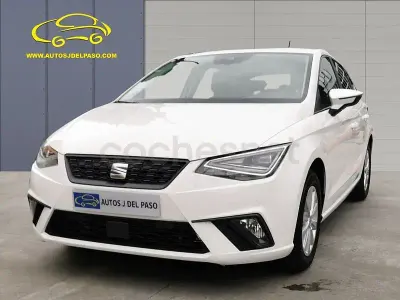 Usado Seat Ibiza Style Plus 110 CV (80 kW) 2022 Blanco Utilitario