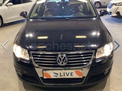 Negro Usado 2007 VW Passat Highline Berlina | 6790 € (Un poco caro)