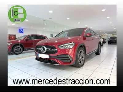 Usado Mercedes GLA200 163 CV (119 kW) 2022 Burdeos SUV