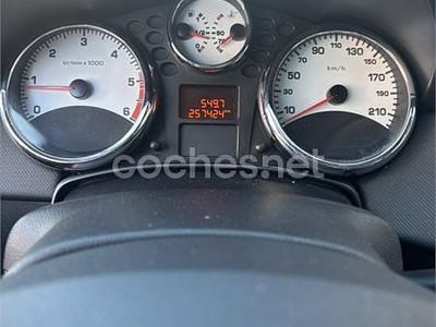 Begagnad Peugeot 207 Sport 90 HK (66 kW) 2009 Vit Sedan