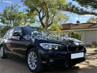 Usado BMW 116 116 CV (85 kW) 2018 Negro Utilitario