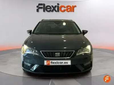 Usado Seat Leon XCELLENCE 150 CV (110 kW) 2019 Gris Familiar