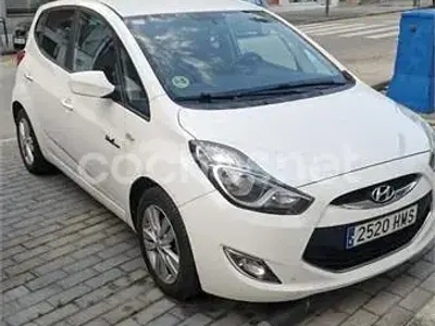 Usado Hyundai ix20 Comfort 115 CV (84 kW) 2012 Blanco Utilitario