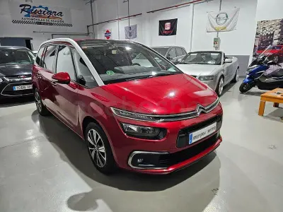 Usado Citroën Grand C4 Picasso Feel 120 CV (88 kW) 2017 Granate Monovolumen