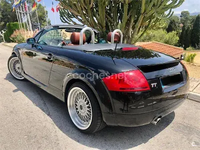 Usado Audi TT Roadster 180 CV (132 kW) 2001 Negro Descapotable