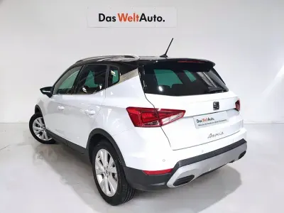 Usado Seat Arona Xperience 115 CV (84 kW) 2025 Blanco SUV