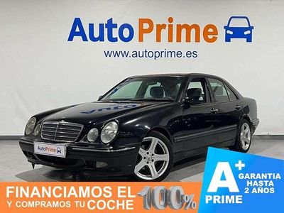 Usado Mercedes E270 Elegance 170 CV (125 kW) 2001 Negro Berlina