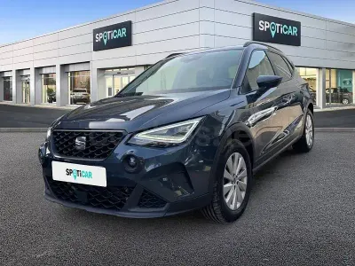 Usado Seat Arona Style 115 CV (84 kW) 2025 Gris / plata SUV
