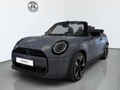 Usado Mini Cooper Cabriolet 163 CV (119 kW) 2025 Gris / plata Descapotable